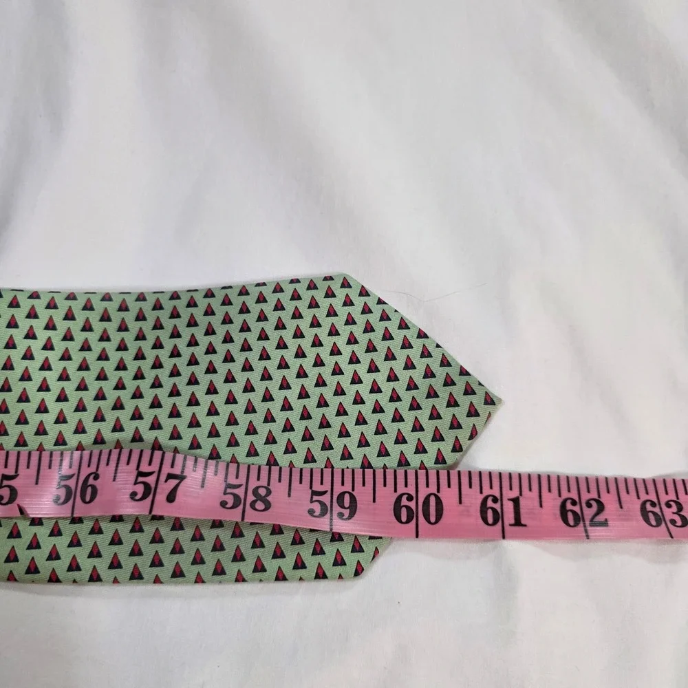 Vineyard Vines Westhampton Country Club Silk Tie Green Triangle Geometric USA
